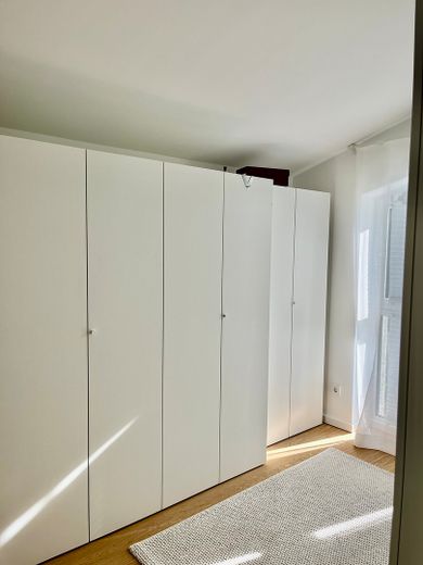 Casa d’architetto completamente ristrutturata a Mainz-Drais | 191 m2 | 7,80 m di larghezza della casa | 3 bagni | Pompa di calore – Ankleide