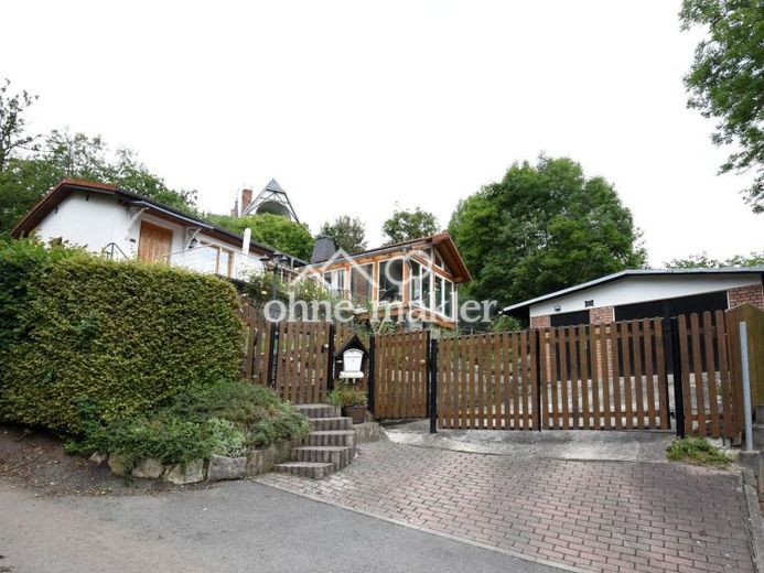 Küçük müstakil ev, bungalov tarzında – Fotoğraf 1