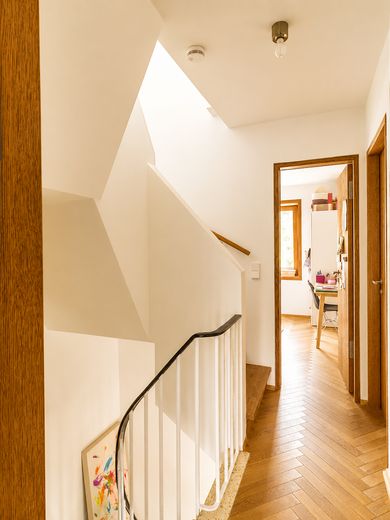 Haus des Jahres 2024 - Doppelhaushälfte – Treppenhaus