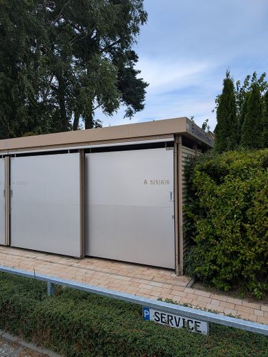 Traumhafte Ferienwohnung in Top Lage in Dierhagen-Strand (350m) – Fahrradschuppen
