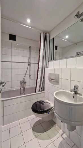 Großzügige Maisonette mit Wellnessbereich im Herzen von Opladen - provisionsfrei – Bad 3.OG