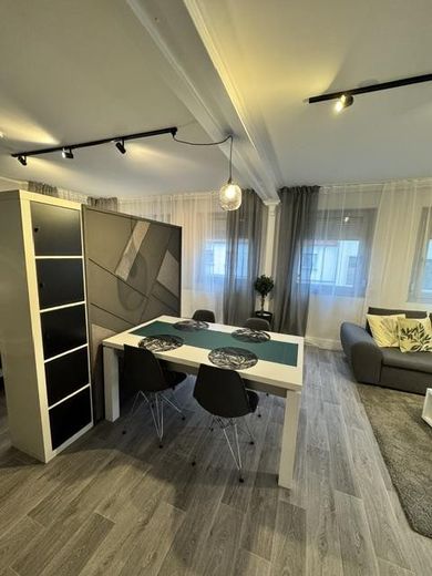 Möblierte Loft-Wohnung in zentraler Lage von Neckarsulm – Essbereich