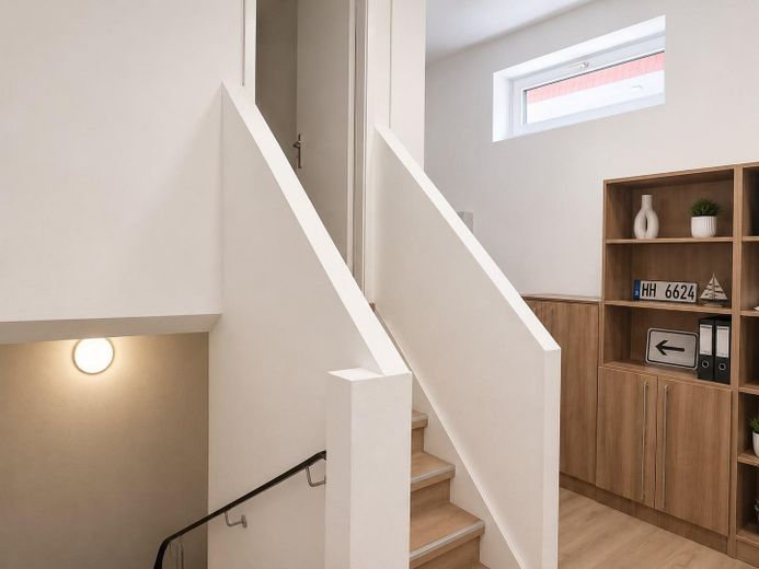 Spazio moderno per uffici e commerciale a Bad Schwartau – Aufgang zu Archiv