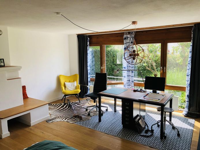 Großes Arbeits-Schlfzimmer