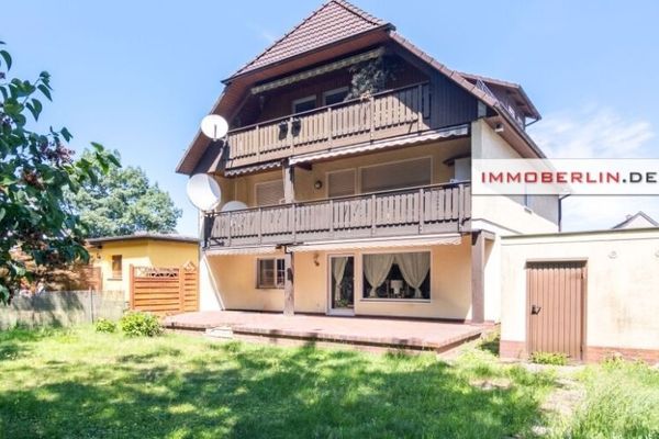 IMMOBERLIN.DE - Exzellente modernisierte Wohnung mit großer Südwestterrasse in Top-Familienwohnlage