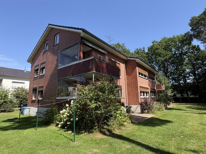 Exklusives 3 / 4 Zimmer Eigentumswohnung mit Balkon – Foto 1