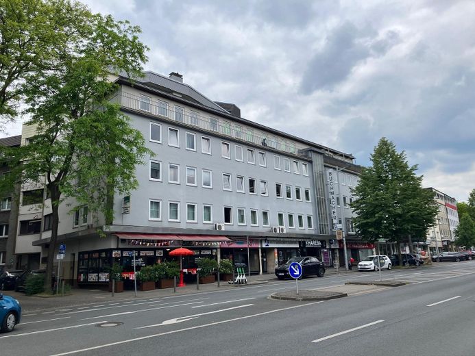 Dortmund’da 1A konum – İklimlendirmeli ve açılabilir vitrin cephesine sahip 360 m² mağaza alanı - 11€/m² – Frontansicht der Immobilie