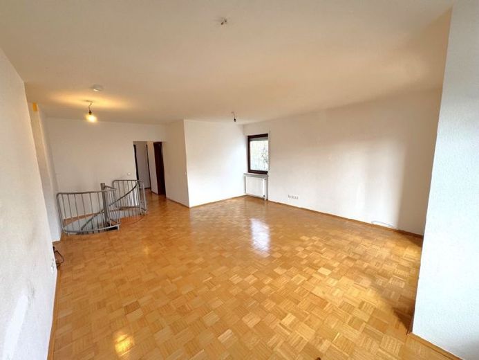 albero:) Charmante Maisonette-Wohnung mit Garten – Foto 1