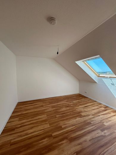 Première occupation après rénovation de haute qualité - cuisine intégrée possible - charmant 3ZKB avec vue dégagée sur Bretten – Schlafzimmer