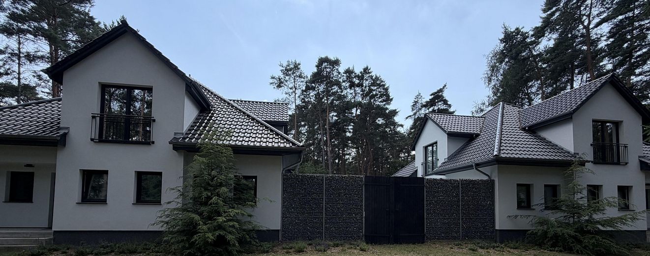 Wohnen im Herzen von Potsdam-Mittelmark – Blick auf beide Häuser