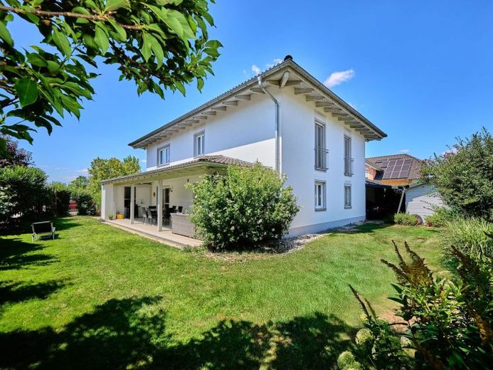Rain | Einfamilienhaus im Toskana-Stil mit barrierefreier Einliegerwohnung & Sonnengarten – Foto 1