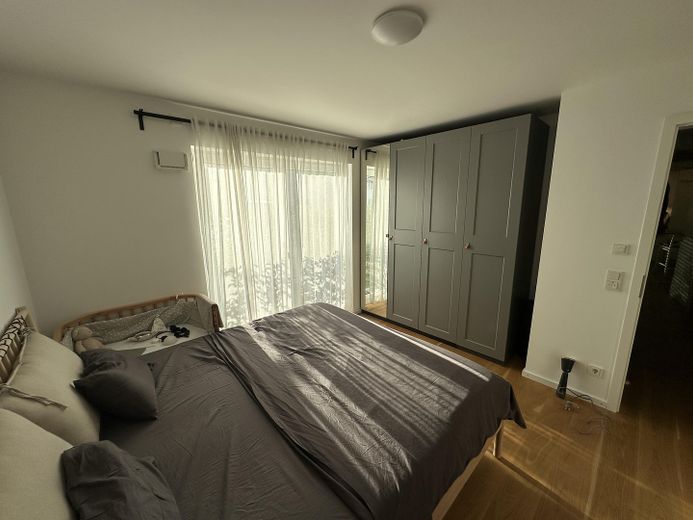 Schöne 2-Zimmer-Gartenwohnung in Bestlage in Höhenkirchen-Siegertsbrunn – Ansicht Schlafzimmer aktuell