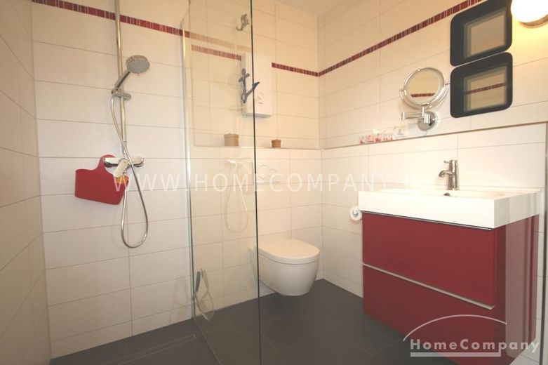 Sehr schöne und neuwertige 1-Zimmerwohnung mit Balkon in ruhiger Lage – 82dbe2e994790c1369574fbe67d57b9f97b58aab.jpg