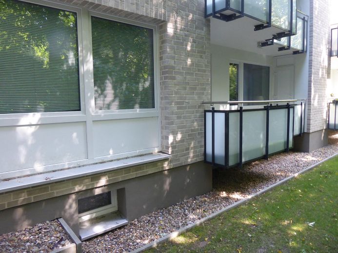 Well-laid-out apartment with a view of the greenery, top energy efficiency, top condition – Südseite