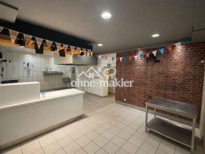 Commercial unit for pizza, delivery service and other fast food or retail – Foto 1