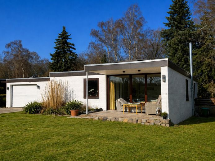 Modernes Bungalow mit ca. 200 m² Wohn- und Nutzfläche, Vollkeller und großem Grundstück in Glinde – Seite