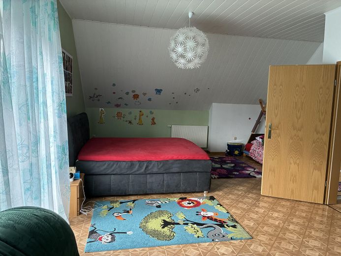 OG Grosses Zimmer rechts