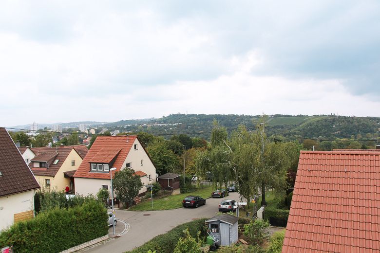 Traumhaus mit Pool & Sauna – Ihr Familienidyll in Stuttgart-Steinhaldenfeld – Aussicht