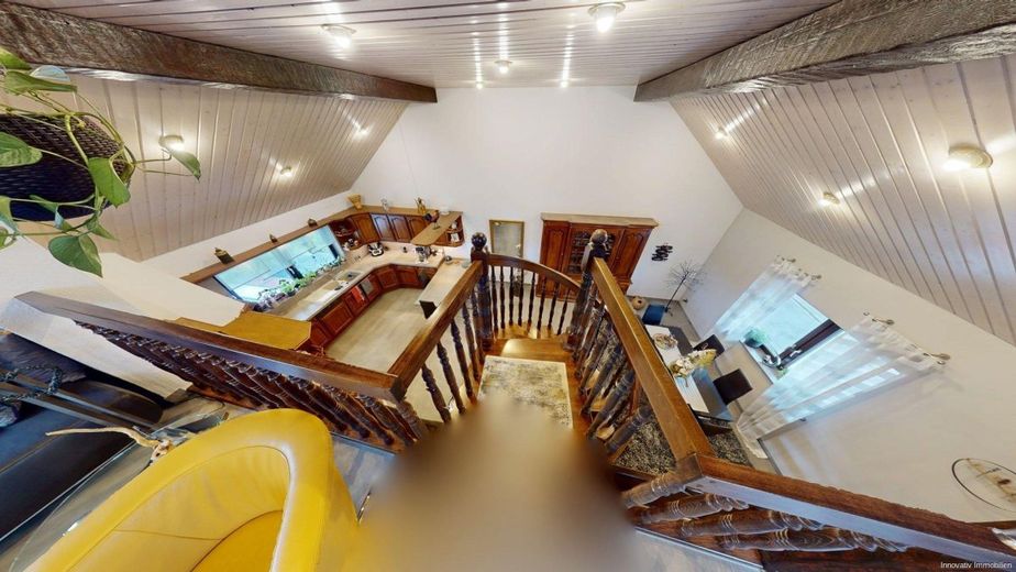 Schönes Ein oder Zweifamilienhaus mit Potenzial dazu einer Garage mit Gartendurchfahrt – Galerie