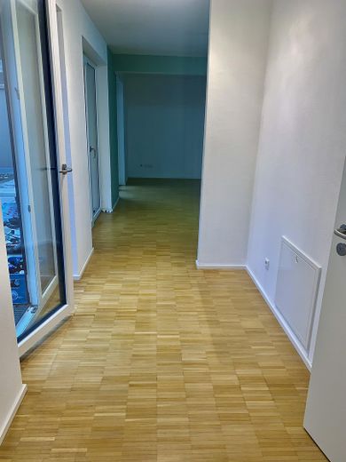 3(4 Zi) EGW Direkt neben Donau/Münsterblick in Neu-Ulm – Flur