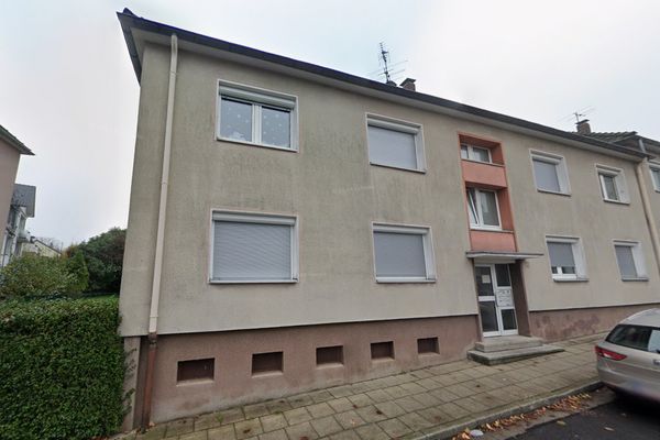 Appartamento ristrutturato di 3,5 locali al piano terra a Essen-Frohnhausen