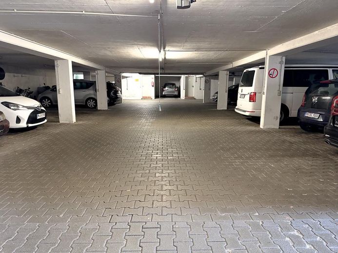 Tiefgarage unter dem Garten