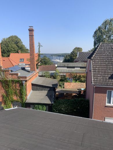 Schlutuper Kirchstraße, Beste Lage, weitläufige Wohnung mit Charme – Foto 31
