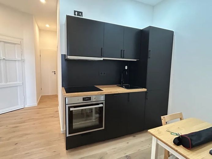 Kamer in gedeeld appartement met 3 bewoners, direct beschikbaar - Kranichsteinerstraße 21, Frankfurt – Küche