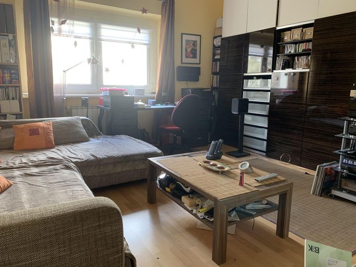Bezugsfreie Wohnung in Baumschulenweg • Altbau • Provisionsfrei – Gästezimmer