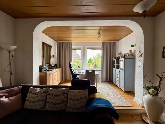 Fröndenberg/Ruhr: Altbau-ETW mit Charme und großen Räumen - Einfach riesig! – Wohn-/Essbereich