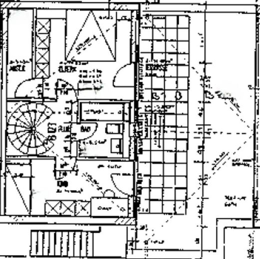Attraktiv vermietete 3-ZKB Maisonette: Terrasse, Stellplatz, saniert mit neuem Dach und Fenstern – Grundriss 2.OG