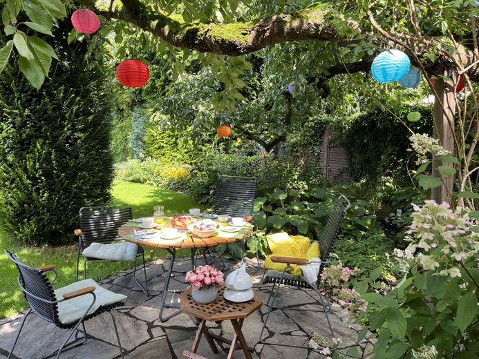 Von Privat: Ein Haus zum Wohlfühlen – Nachmittag im Garten