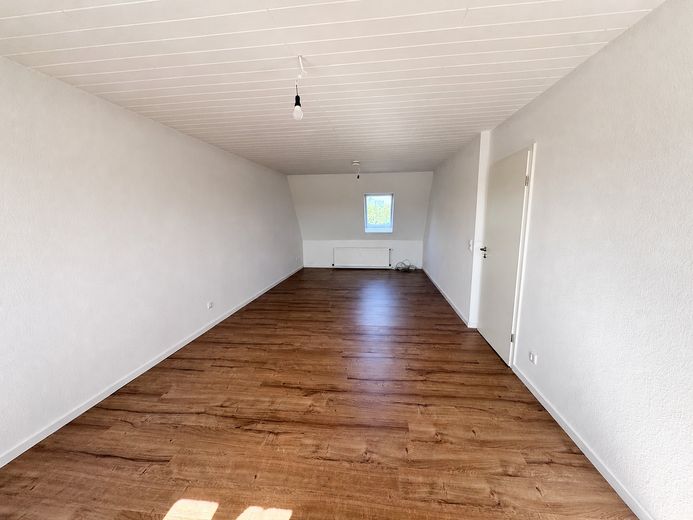 3 Zimmer Wohnung mit eigenem Garten - Erstbezug nach Renovierung – Foto 3
