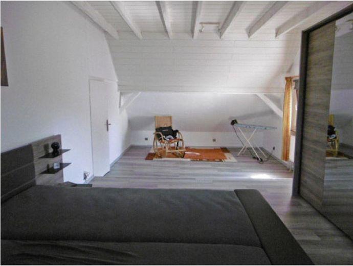 Schlafzimmer 1