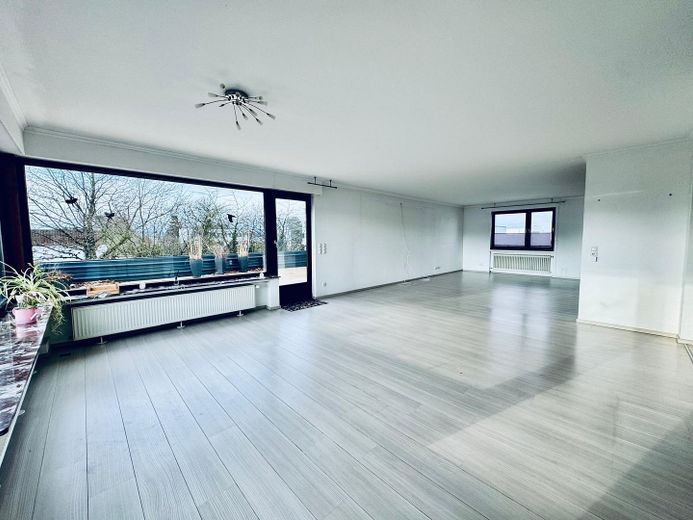 **Nouveau** Surface de bureaux moderne avec grande terrasse dans la zone industrielle de Koblenz-Wallersheim – Foto 8
