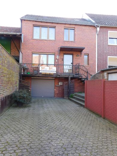 Bezugfertiges Einfamilienhaus in ruhiger Dorflage ohne Garten – Foto 2