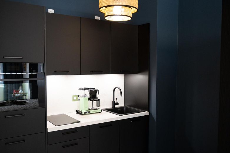 Designer Apartment zentral in Schöneberg Erstbezug – Style Kitchen and Moccamaster