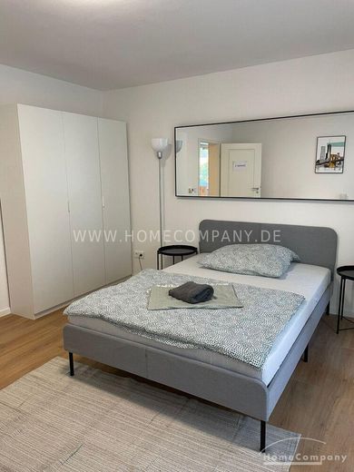 4,5-Zimmer-Wohnung mit Balkon in Oberföhring – 184a805999284490f4b5951b6411595568de7a0f.jpg