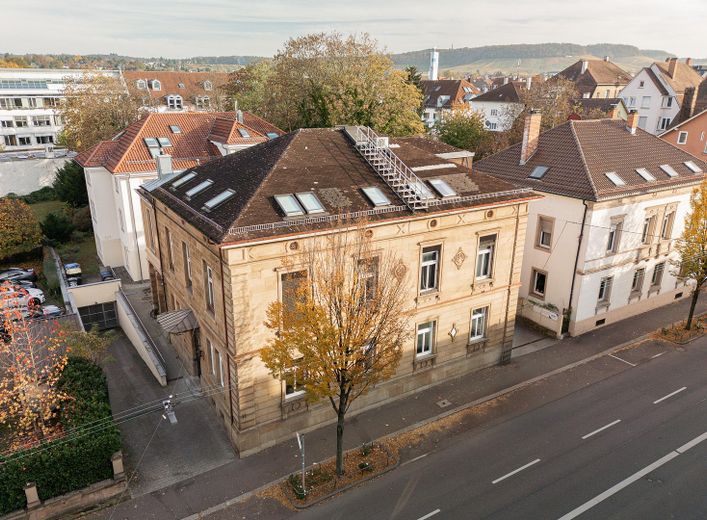 Charmante 4,5-Zimmer Dachgeschosswohnung – Aussenansicht 2
