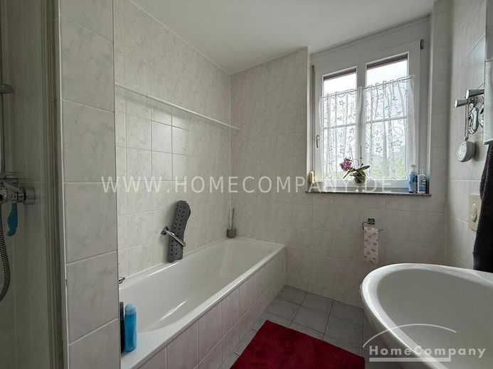 ***Riedberg (8072090) Moderne möblierte 3 Zimmer Wohnung mit Balkon und Stellplatz – 944f40b21b37594e982b004282d894b5e92ba72b.jpg