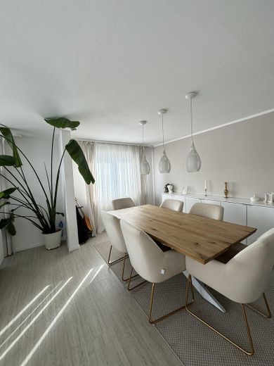 Lichtdurchflutete 3,5 Zimmerwohnung in Ehningen – Foto 14