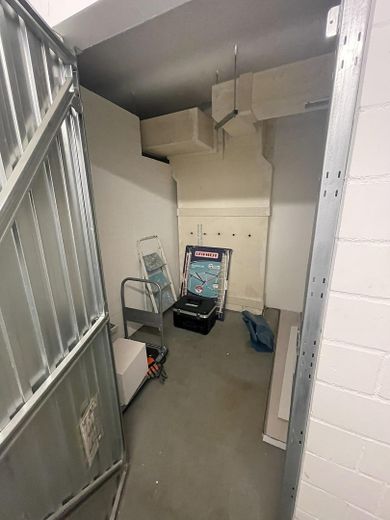 3 Zimmerwohnung am Alexanderplatz EG eigner Garten TG Möbliert Doorman – Keller