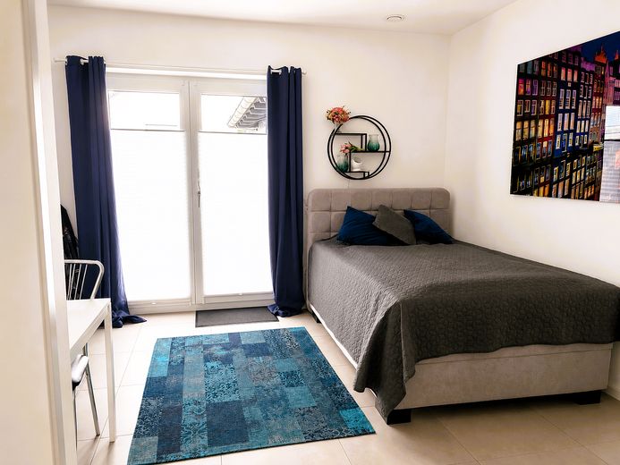 Esclusiva casa unifamiliare KFW 40+ con appartamento indipendente e ampio giardino – Einliegerwohnung
