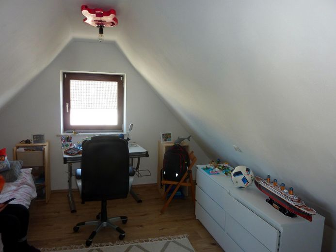 Schlafzimmer DG