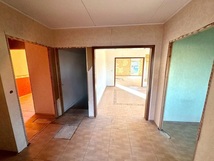 Winkelbungalow - großes Grundstück - Zentral in Giesen – Entrée