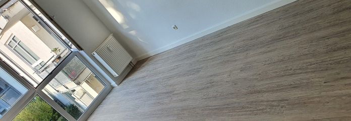 2 Zimmer mit Balkon - renoviert und bereit für Dich/Euch