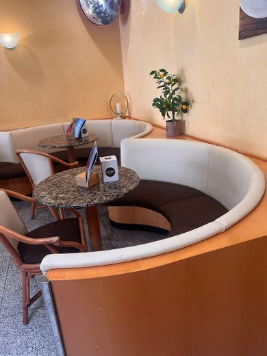 Ice cream café for sale - fully equipped – Foto 5