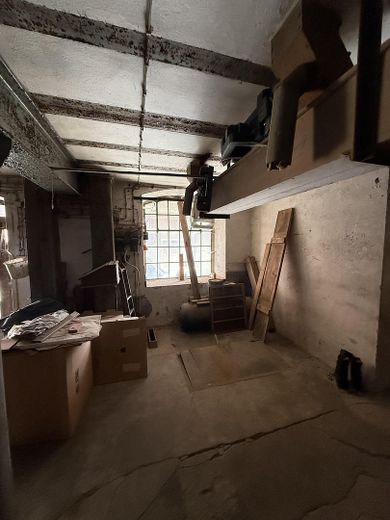 Edificio storico di un mulino con interessanti proventi da locazione – Innenansicht Erdgeschoss