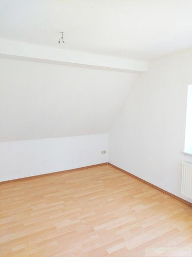Grazioso piccolo appartamento di 3 locali con cucina componibile all’ultimo piano – Foto 8