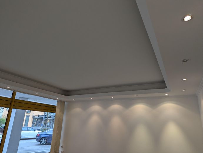##Exklusives Laden-/Bürolokal (56 m²)# in Germering: Top-Frequenzlage am "Kleinen Stachus" – Verkaufsraum